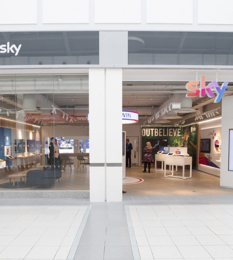 With Compliments.  Sky recently opened a new four-brand Irish  Flagship store in the Crescent Shopping Centre, Limerick.  Attending the event were 
Photograph Liam Burke/Press 22